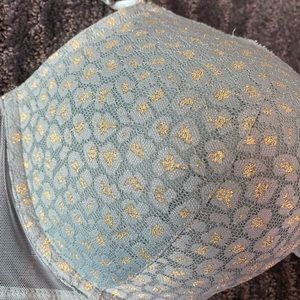 Victorias Secret 38DD sexy tee push-up bra